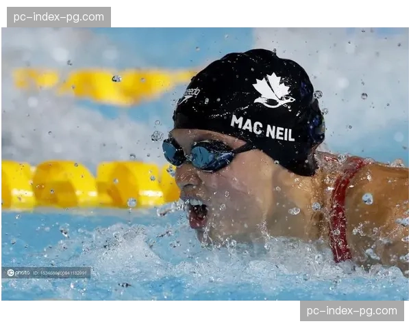 游泳世界杯系列赛总决赛，加拿大选手麦克尼尔夺得女子100米蝶泳金牌